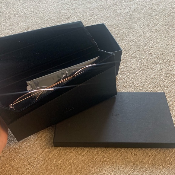 Dior - Picture 2 of 6